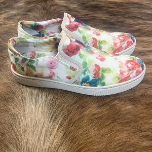 Born Richie Slip-On Canvas Sneakers in Multi Floral